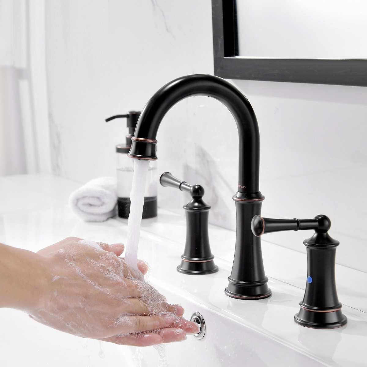 APB122-ORB 4' Minispread Faucet Grifo de baño Grifo de lavabo clásico de agua fría y caliente