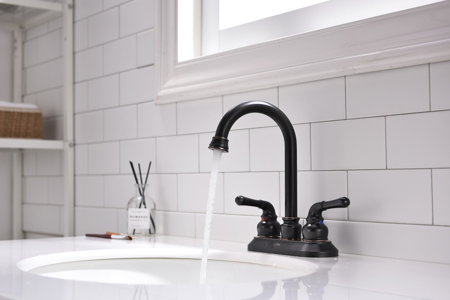 Simplicidad elegante: por qué los grifos negros son la mejor opción para su baño